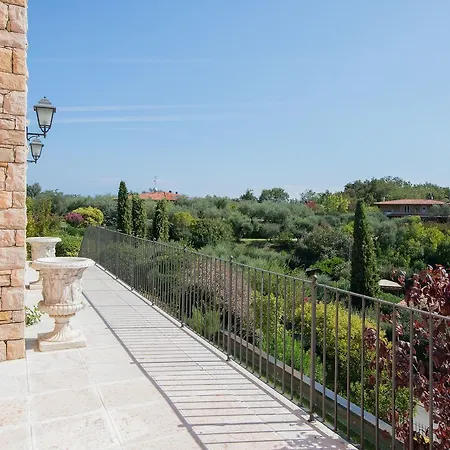 La Quercia Villa *